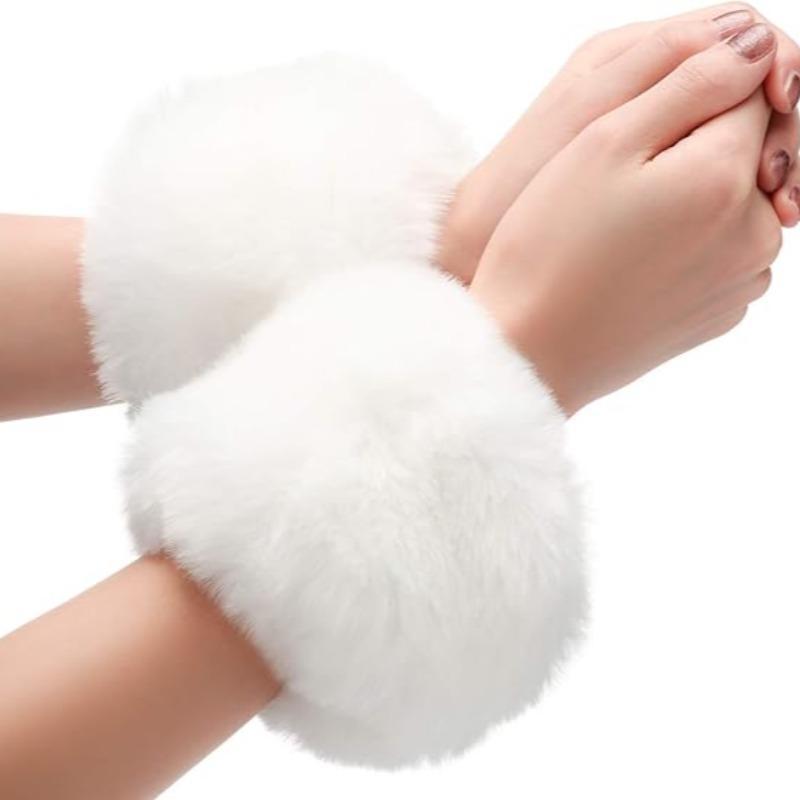 Solid Faux Fur Wristbands, 1 Pair Warm Plush Wristbands for Women & Girls, Sports & Outdoor Accessories for Fall & Winter