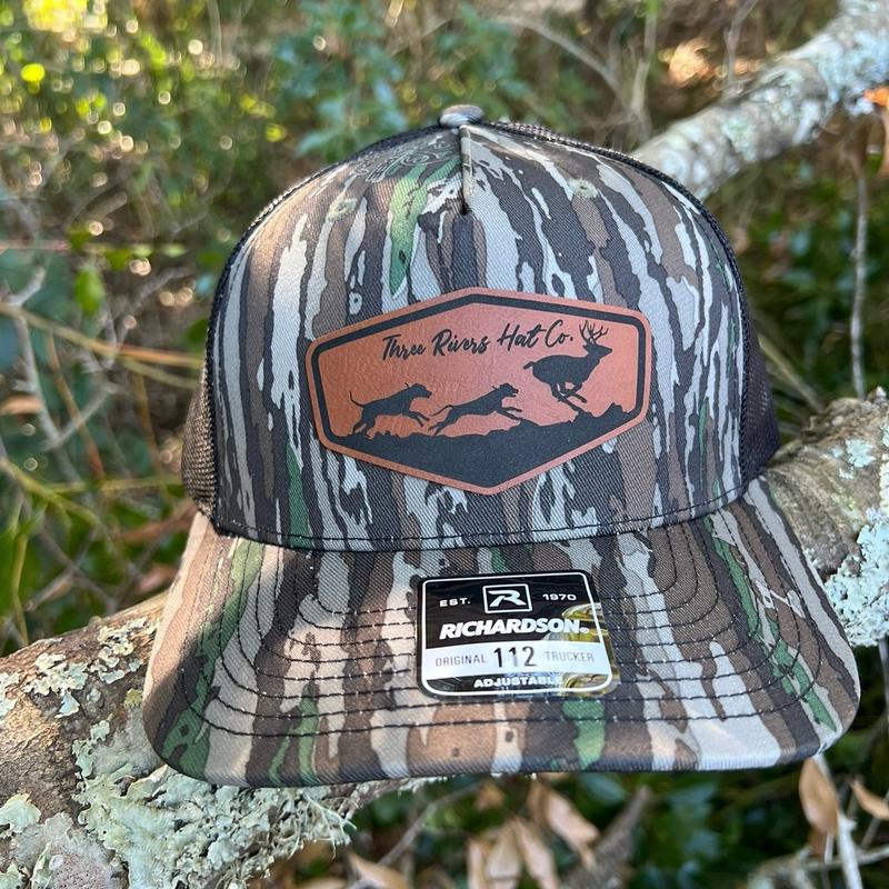 Deer Dog Hunting Patch Hat Richardson 112 Camo (5 patterns available)