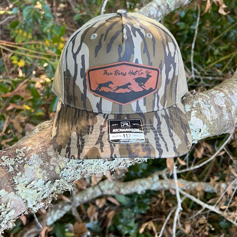 Deer Dog Hunting Patch Hat Richardson 112 Camo (5 patterns available)