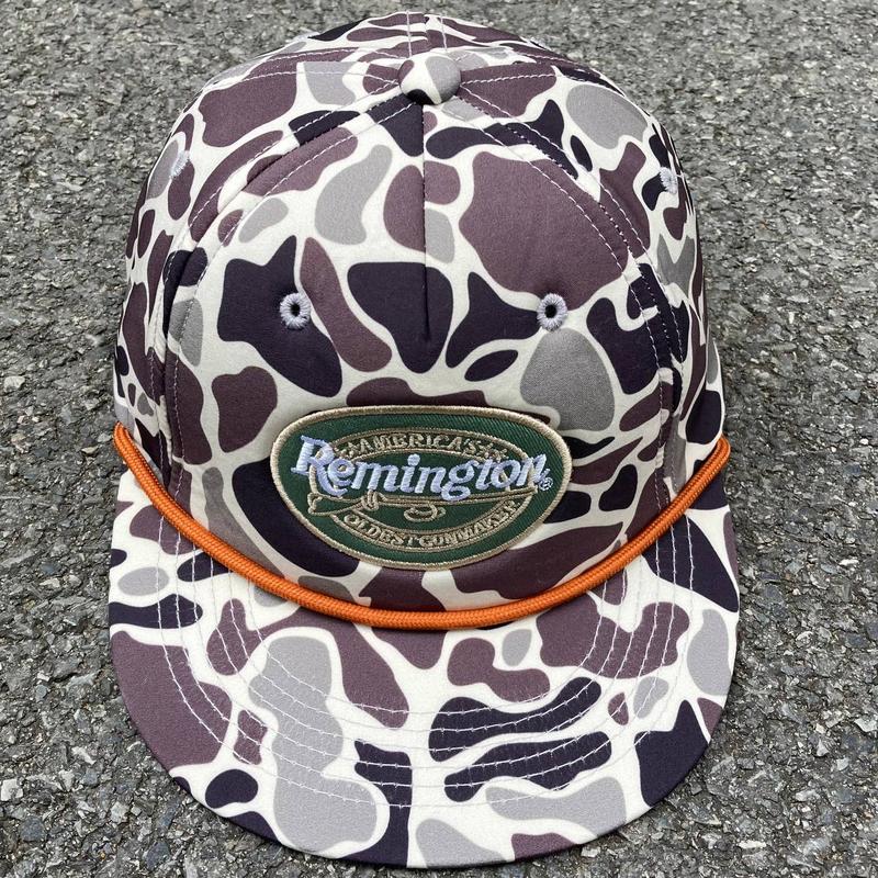 SOPYLA Hunting Patch Retro Camo Snapback Hat with Rope Brim – Perfect for Outdoor Adventures and Wildlife Enthusiasts