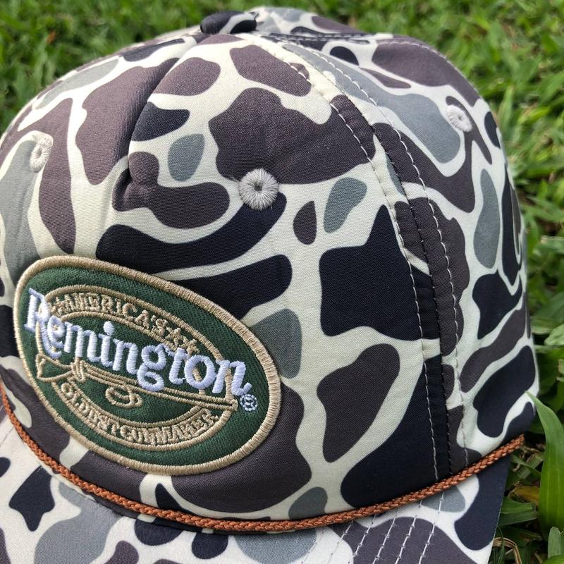 SOPYLA Hunting Patch Retro Camo Snapback Hat with Rope Brim – Perfect for Outdoor Adventures and Wildlife Enthusiasts