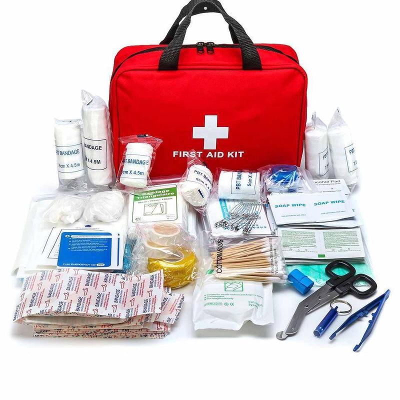 Outdoor First Aid Kit, Portable Bag for Hunting, Hiking, Camping, Includes Emergency Supplies and Accessories for Multi-purpose Use, Christmas Gift