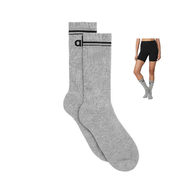 Yoga Unisex Soft Cotton Mid-Tube Pilates Socks for All-Season Wear