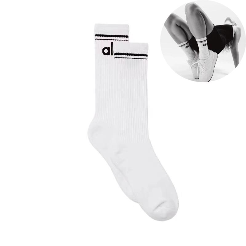 Yoga Unisex Soft Cotton Mid-Tube Pilates Socks for All-Season Wear