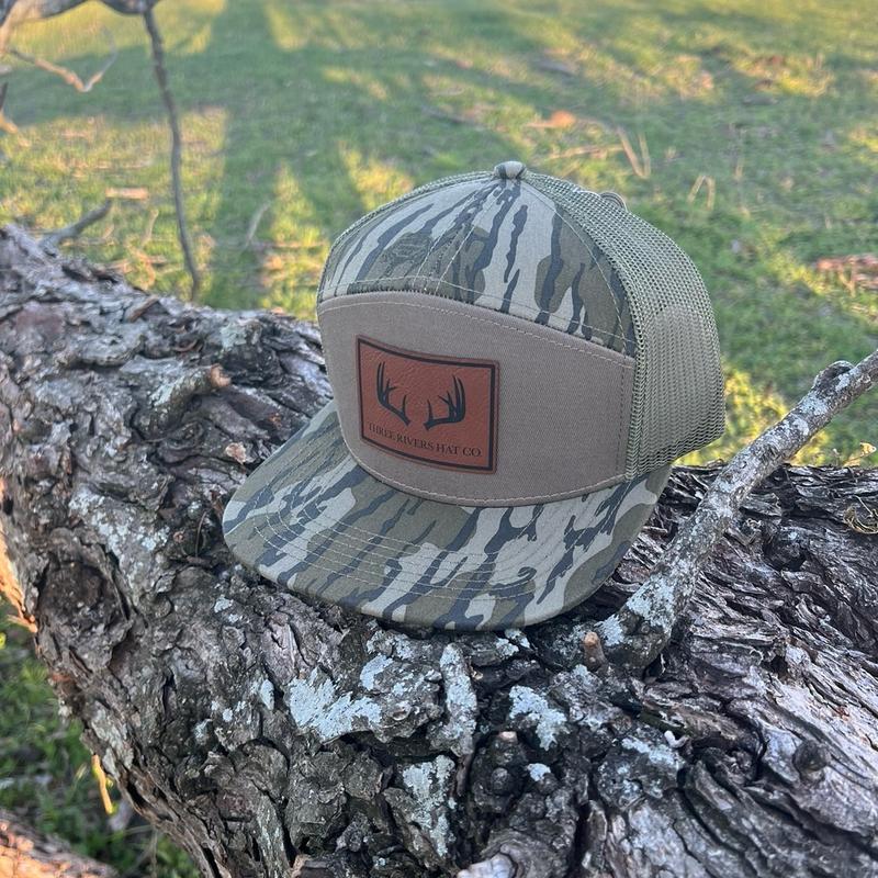 Deer Horns Patch - Mossy Oak Bottomland 7 panel Flatbill Snapback Hat