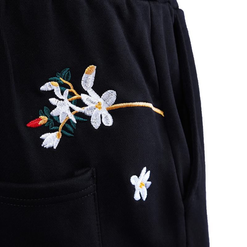 Niepce Black Embroidery Bird and Flowers Jogger Pants Japanese Streetwear Unisex Sweatpants